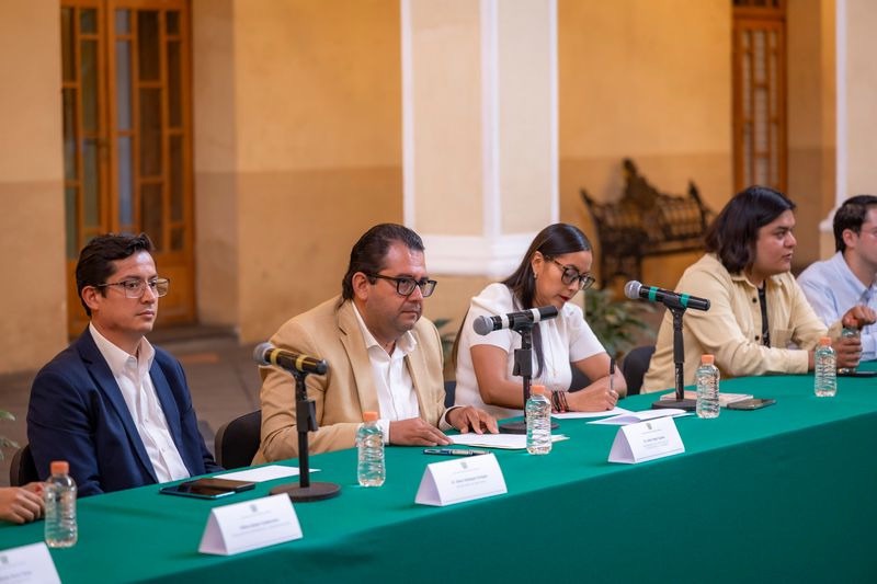 Encabezan llamado a la reconciliación y modernización en la UAEMéx